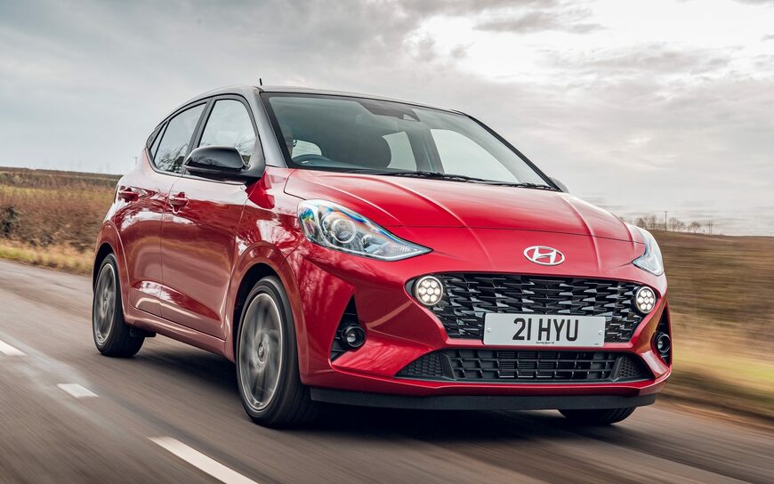 ТОП-20 маленьких машин для девушек 2026 (марки, стоимость, фото)