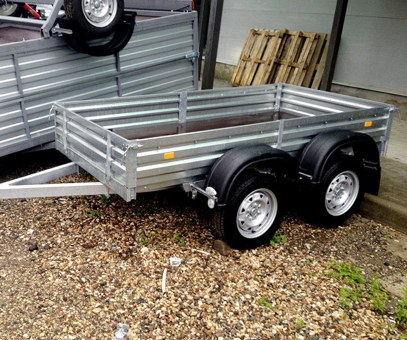 ТОП-25 лучших легковых прицепов на 2026 год