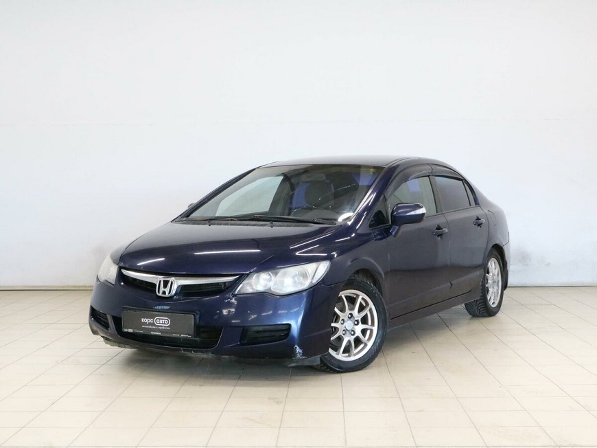 ТОП-30 лучших машин до 300 000 рублей на 2026 год