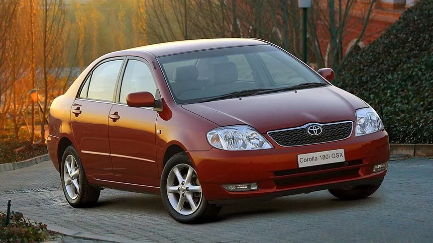 ТОП-30 лучших машин до 300 000 рублей на 2026 год