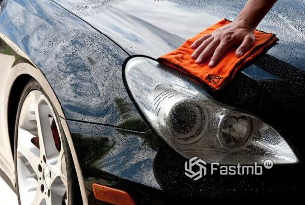 Автомобильная пленка в 2026 (стоит ли клеить, плюсы и минусы)