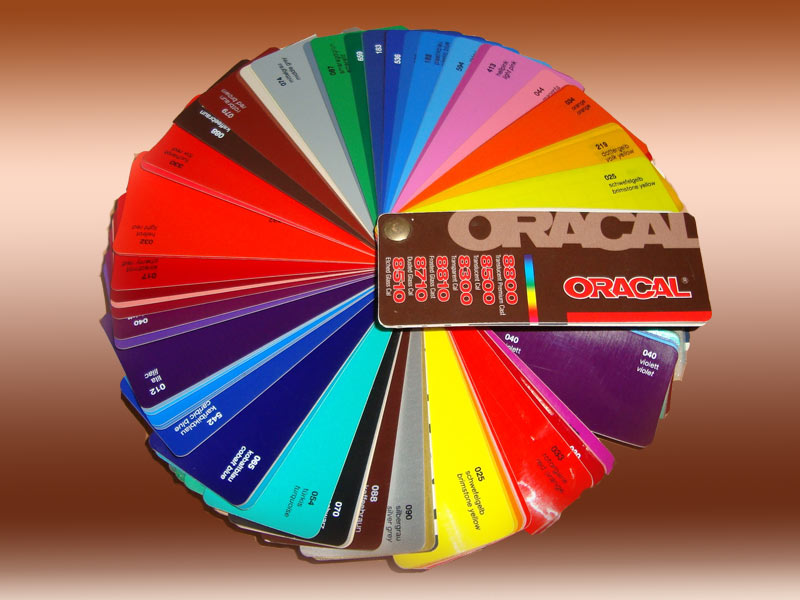 Автомобильная пленка в 2026 (стоит ли клеить, плюсы и минусы)