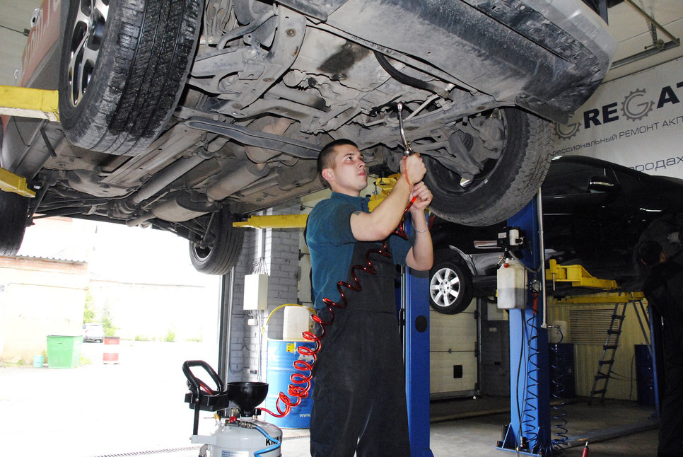 Механическая и автоматическая коробки передач (+ обслуживание и ремонт АКПП)