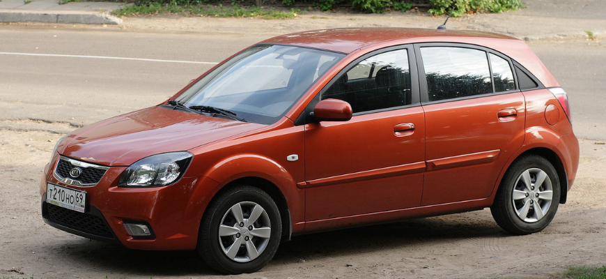 ТОП-22 машин за 600 000 рублей в 2026 году