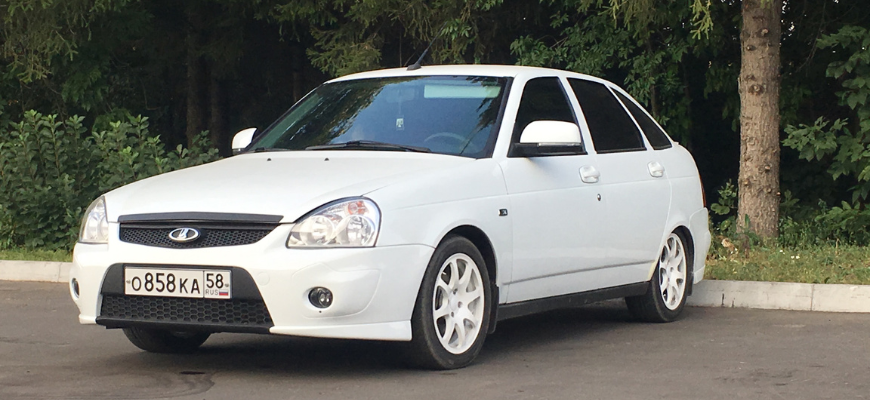 ТОП-22 машин за 600 000 рублей в 2026 году