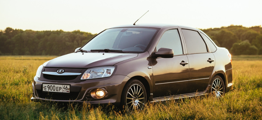 ТОП-22 машин за 600 000 рублей в 2026 году