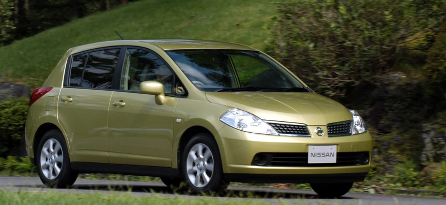 ТОП-22 машин за 600 000 рублей в 2026 году