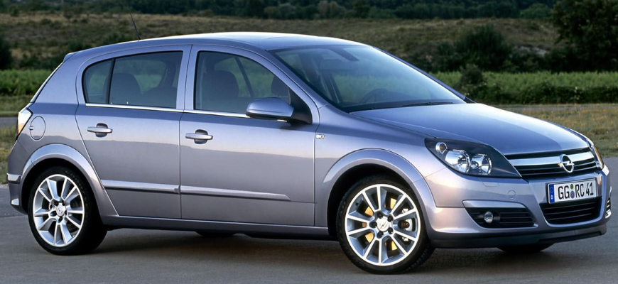 ТОП-22 машин за 600 000 рублей в 2026 году