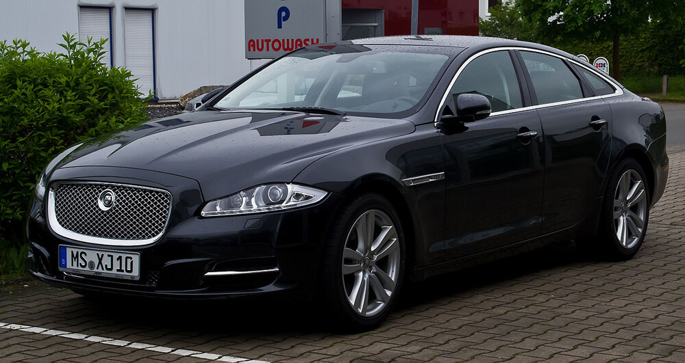 ТОП 35 самых дорогих машин в мире на 2026 (+ рейтинг престижных авто)