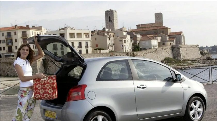 ТОП-39 лучших машин для девушки новичка в 2026 году