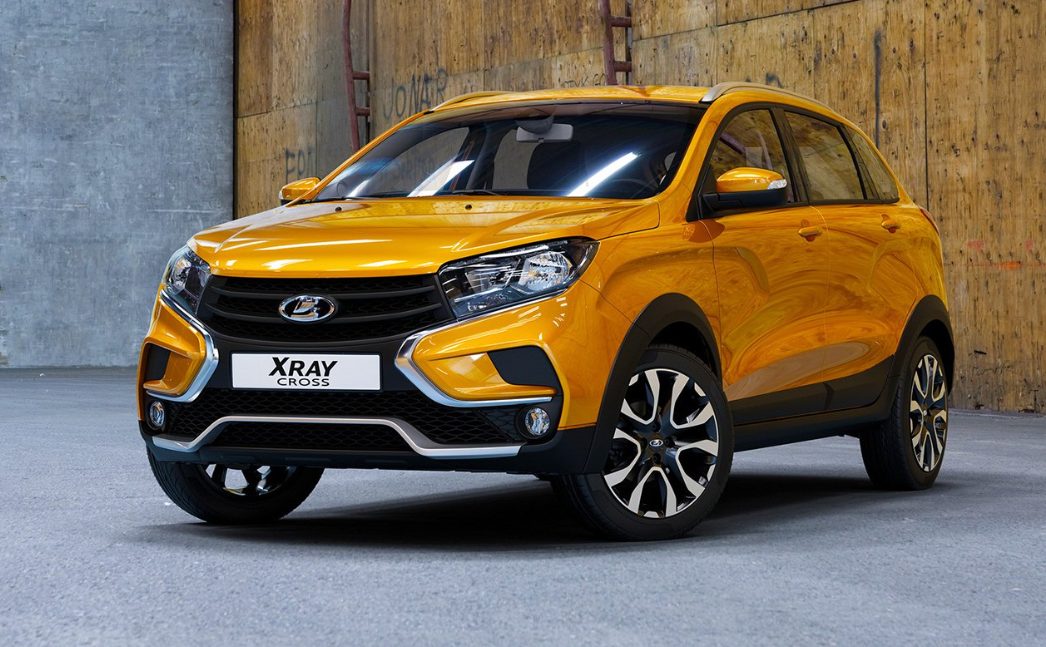 ТОП-39 лучших машин для девушки новичка в 2026 году