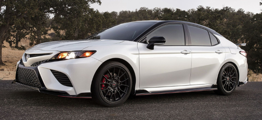 ТОП-50 машин за 2 000 000 в 2026 году