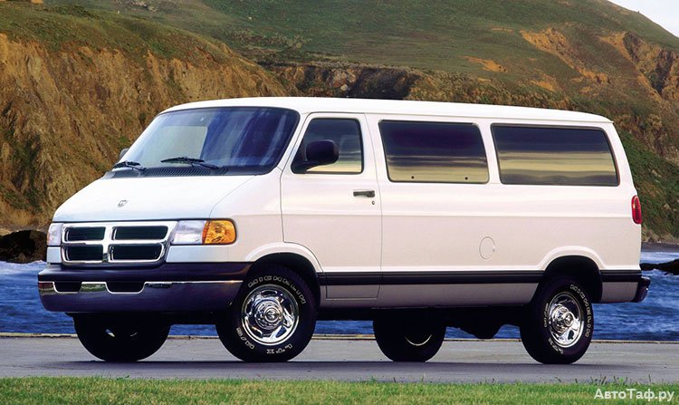 ТОП-19 микроавтобусов для семьи в 2026 году