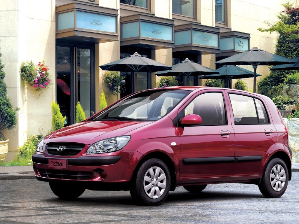 ТОП-20 машин за 300 000 рублей в 2026 году