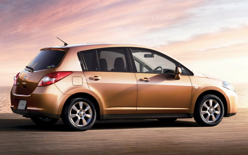 ТОП-21 машин за 400 000 рублей в 2026 году