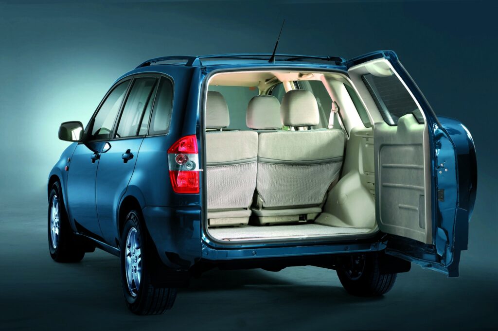 ТОП-22 машин за 700 000 рублей в 2026 году