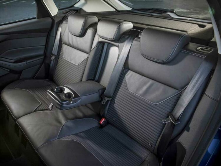 ТОП-33 самых комфортных машин среднего класса в 2026 году (советы при выборе авто)