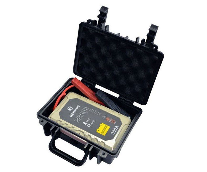 ТОП-33 пуско-зарядных устройств: рейтинг 2026 года ТОП-33 пуско-зарядных устройств: рейтинг 2026 года