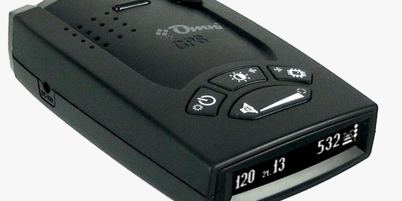 Omni RS‑550: полный обзор современного радар‑детектора с GPS и сигнатурным анализом